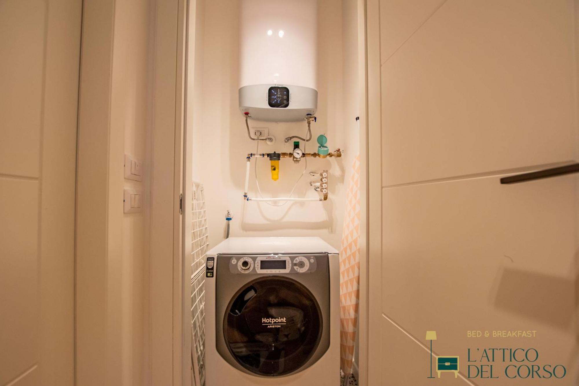 Apartamento L'Attico Del Corso Trieste Exterior foto